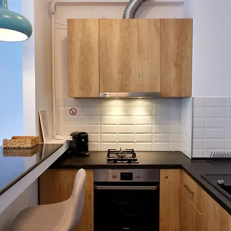 Kyra Onix Blue Apartment