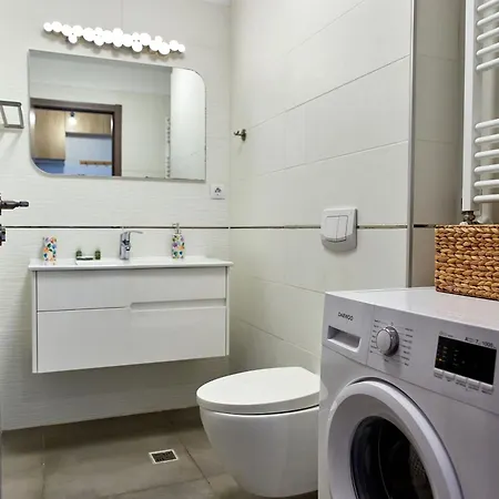 Kyra Onix Blue Apartment