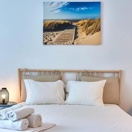Kyra Onix Blue Apartment